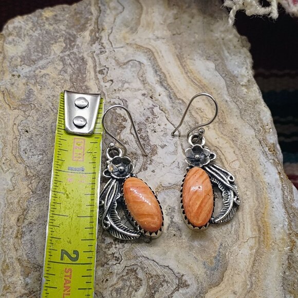 Southwest Sterling Silver Orange Spiny Oyster Dangle Earrings Flower Feather - Picture 3 of 5